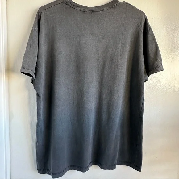 Blondie Distressed Los Angeles 1977 Graphic Tee. Size XS. Unisex - Picture 5 of 7